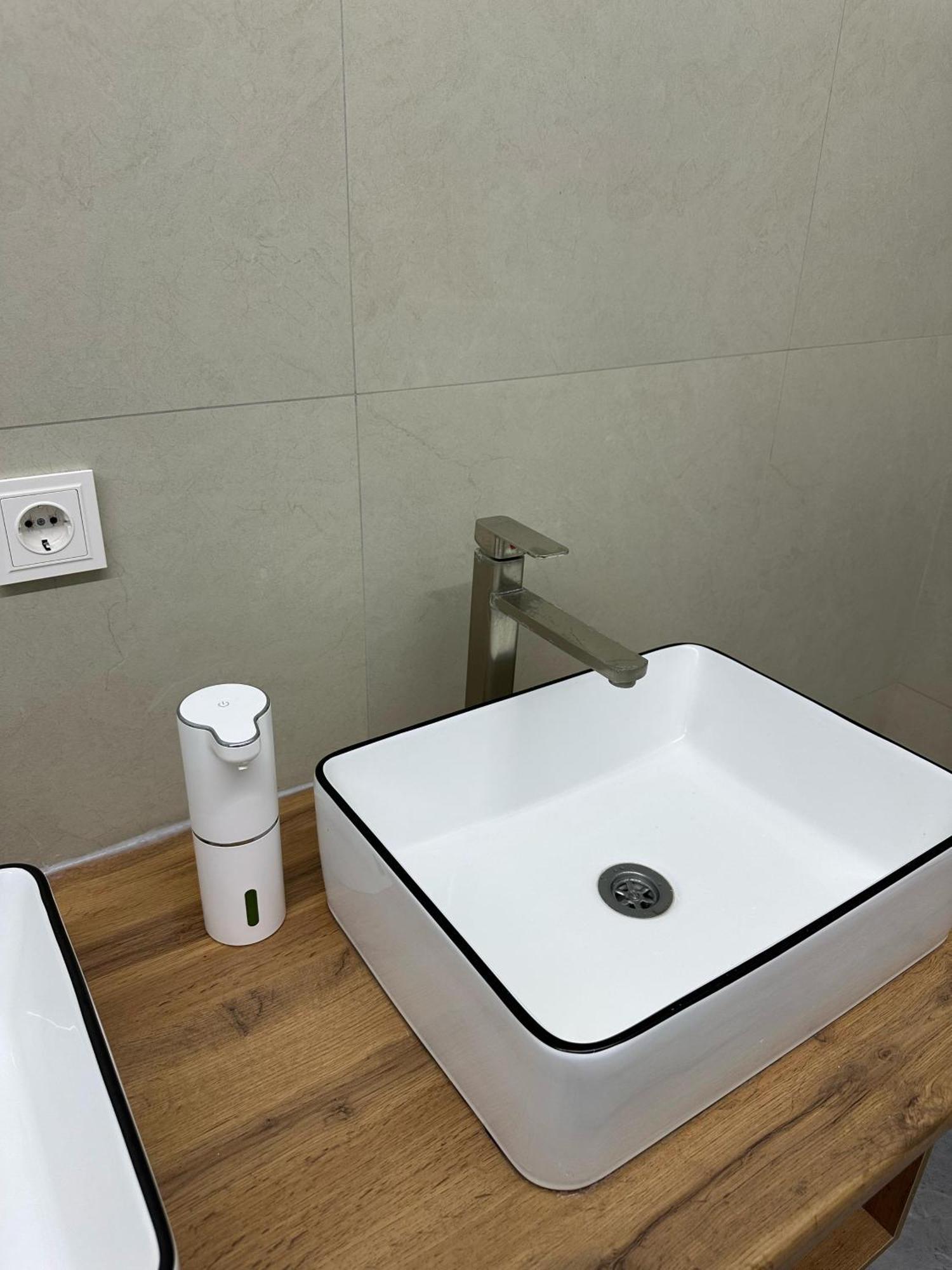 Hostel O2 Алматы Экстерьер фото